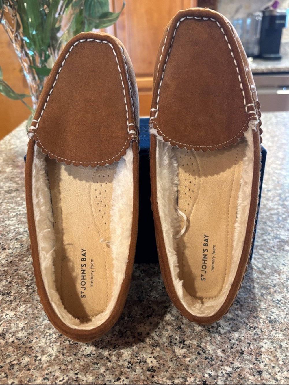 St. John's Bay Women's Chestnut Suede Fleece-Lined Moccasins       Size 8.5 - Picture 13 of 14